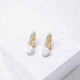 Exclusive gold earrings with Keshi pearls - GG Unique