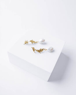 Exclusive gold earrings with pearls - GG Unique