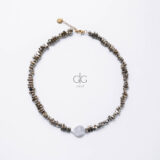 Exclusive hematite necklace with Keshi pearl - GG Unique