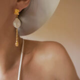 Exclusive long earrings with Keshi pearls - GG Unique