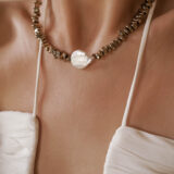 Exclusive hematite necklace with Keshi pearl - GG Unique