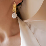 Exclusive gold earrings with Keshi pearls - GG Unique