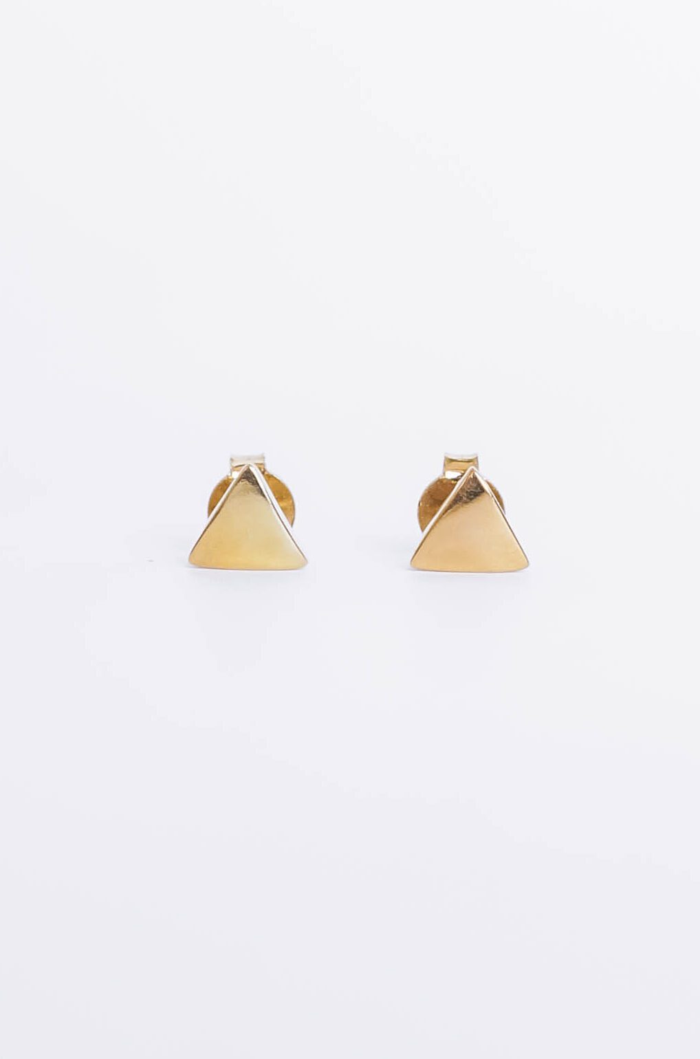 Gold-plated silver triangle earrings - GG Unique