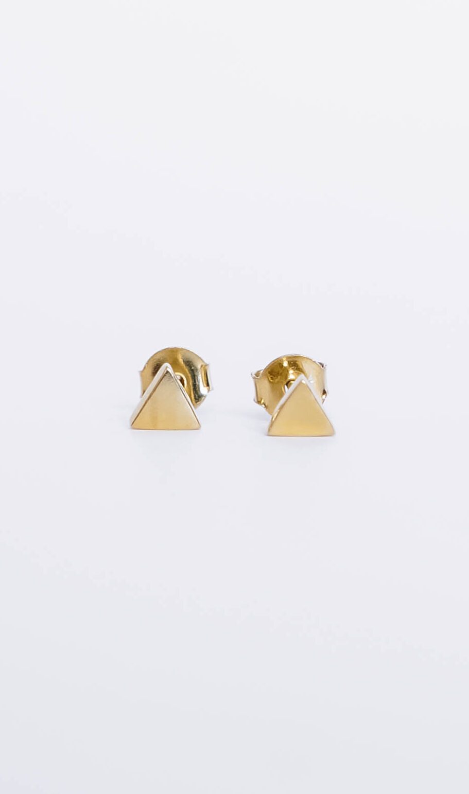 Mini gold-plated silver triangle earrings - GG Unique