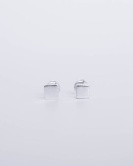 Minimal silver square earrings - GG Unique