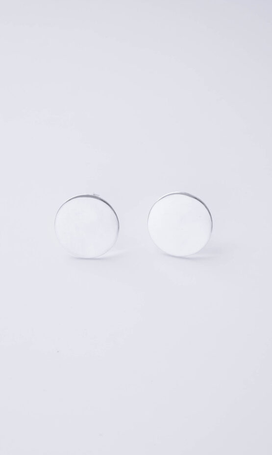 Minimal silver big disc earrings - GG Unique