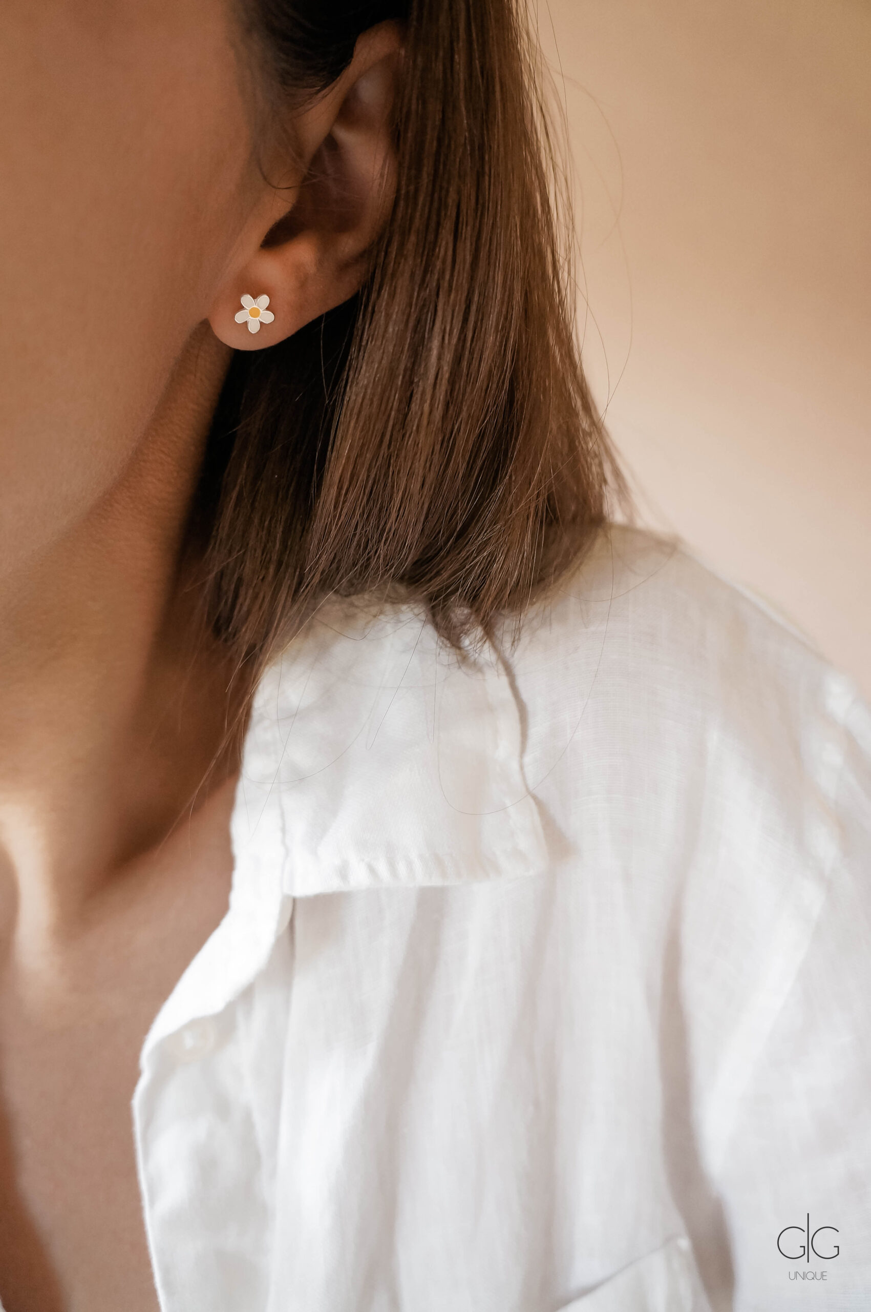 Minimal silver daisy earrings - gg unique