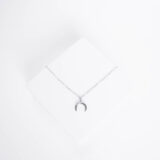 Minimal moon chain necklace in silver - GG Unique