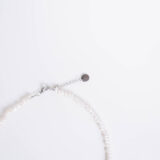 Delicate pearl necklace with silver details
