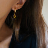 Vintage snake hoop earrings - Image 2