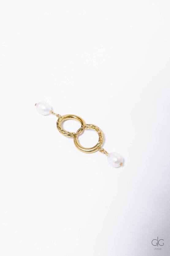 Mini gold earrings with mini pearls