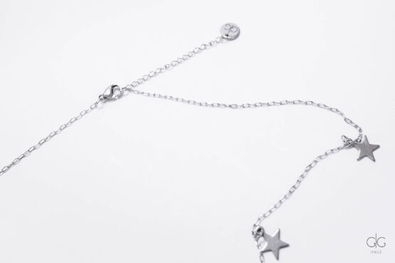 Minimal star necklace in silver