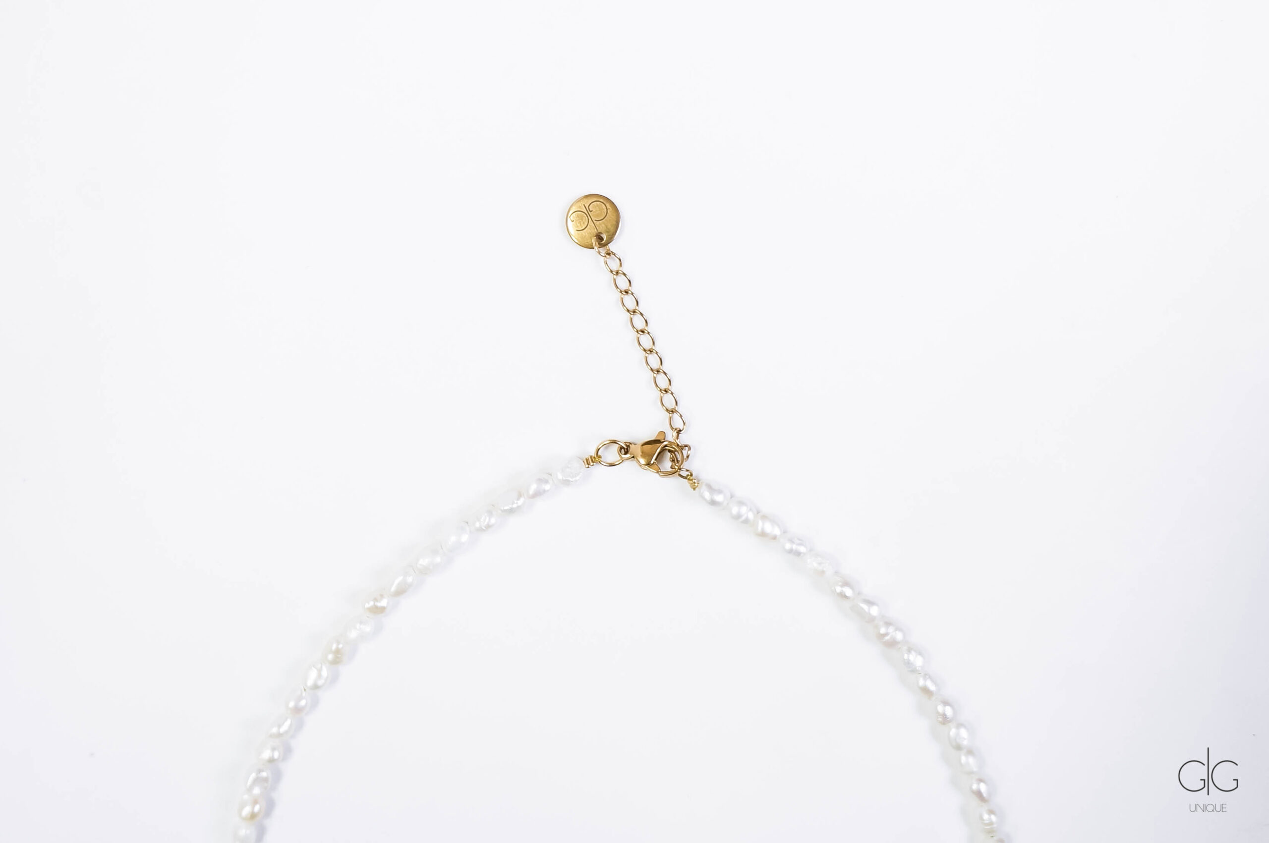 Pearl necklace with mini zircon pendant