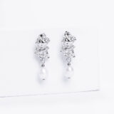 Exclusive silver earrings with mini pearls