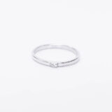 Minimal silver ring with zircon stone