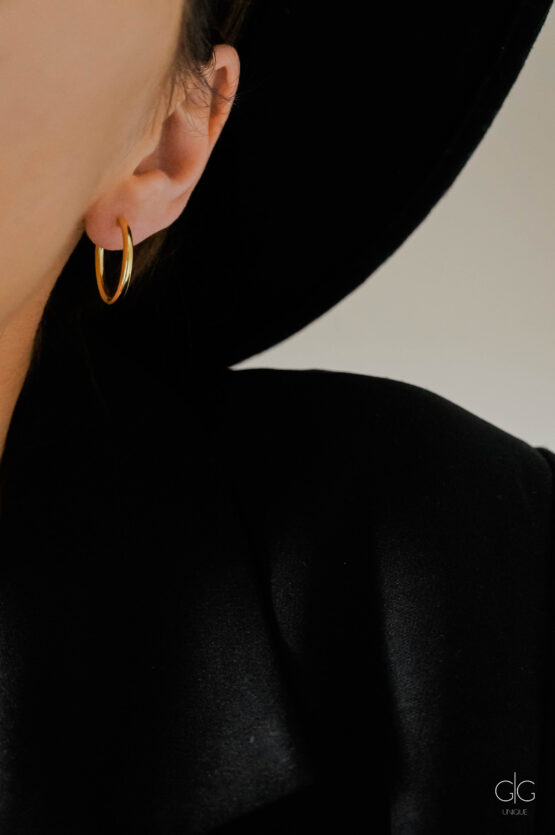 Small gold-plated silver hoop earring