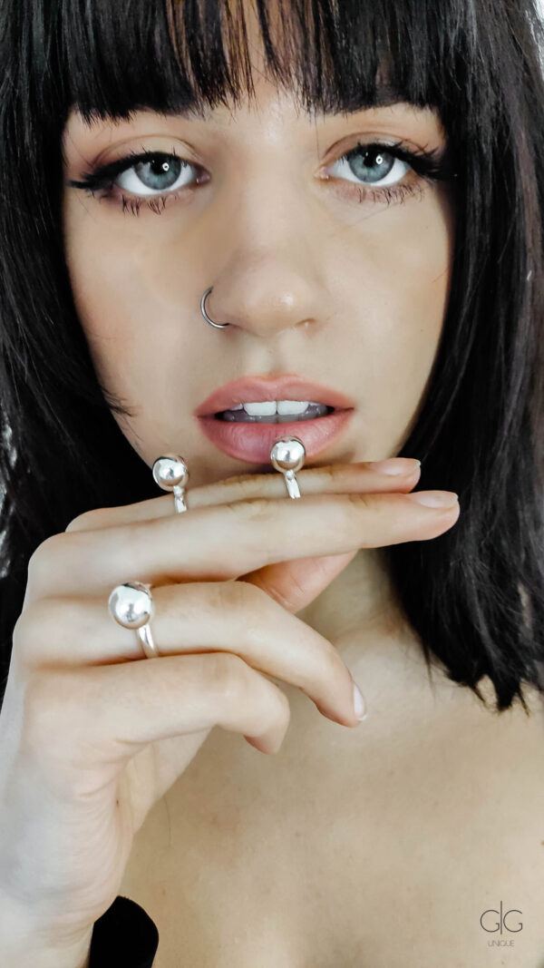 SIlver ring with big bubble