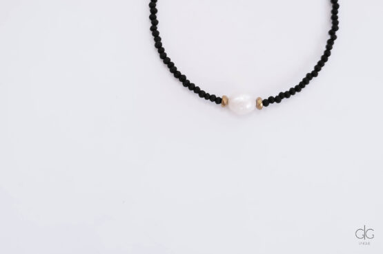 Black anklet with freshwater pearl - GG UNIQUE