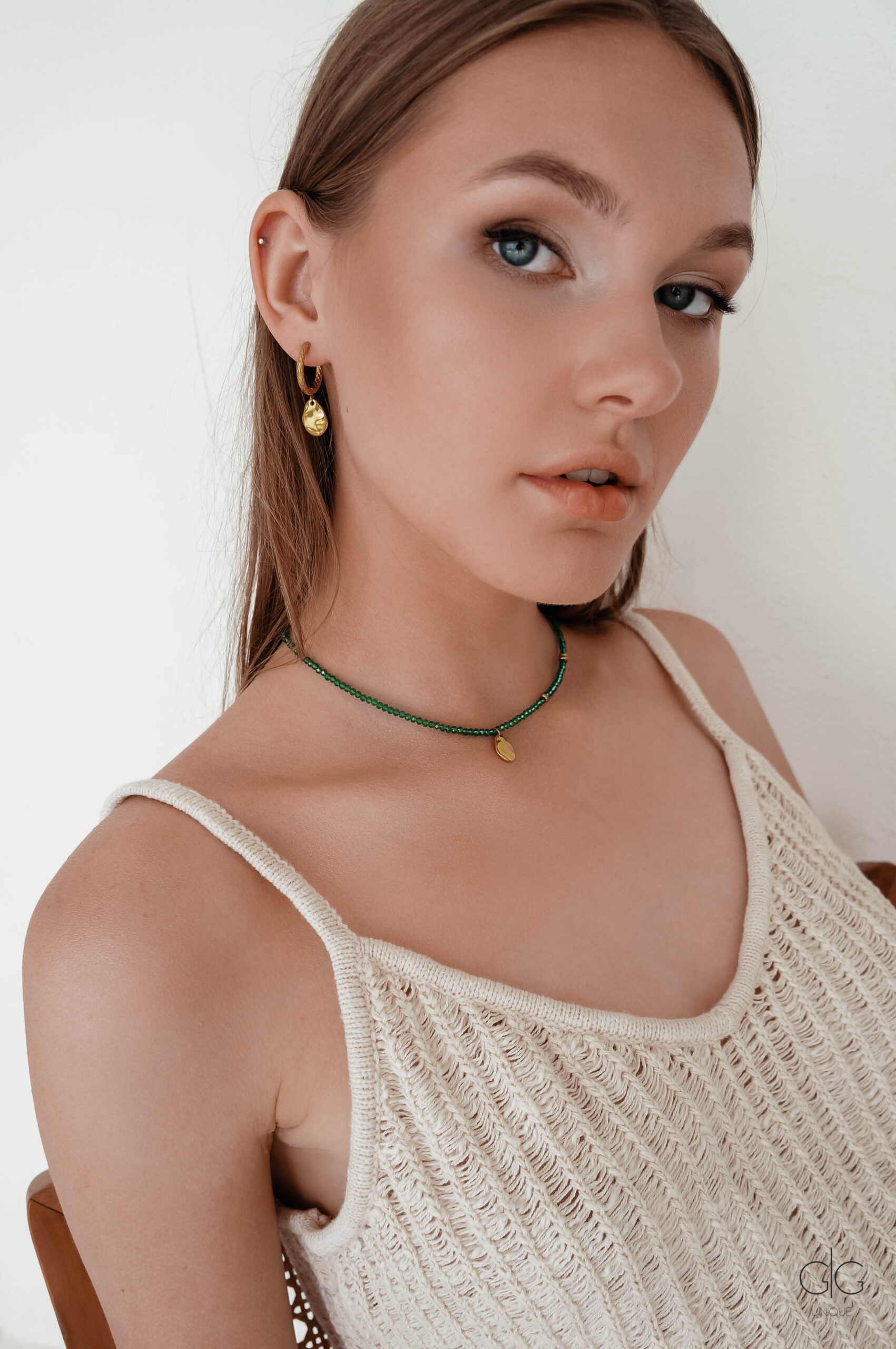 Gold-plated hoops with pendants - GG UNIQUE