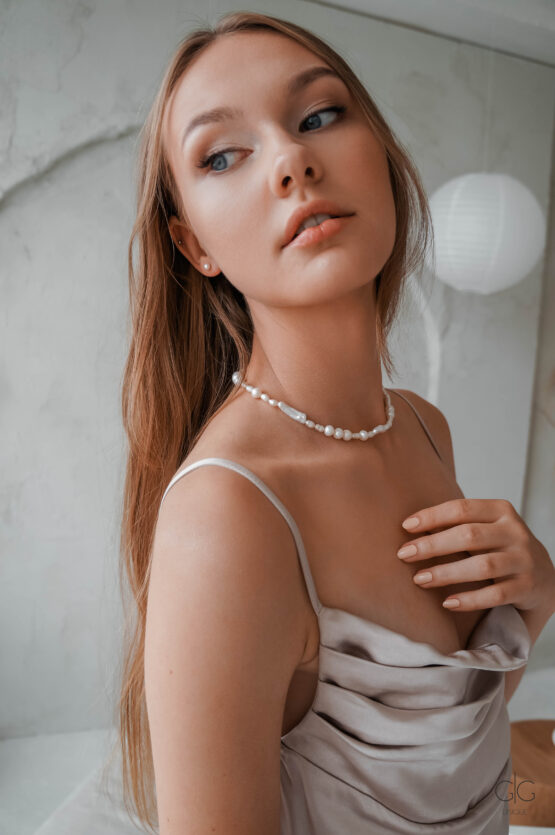Different shape pearls necklace - GG UNIQUE