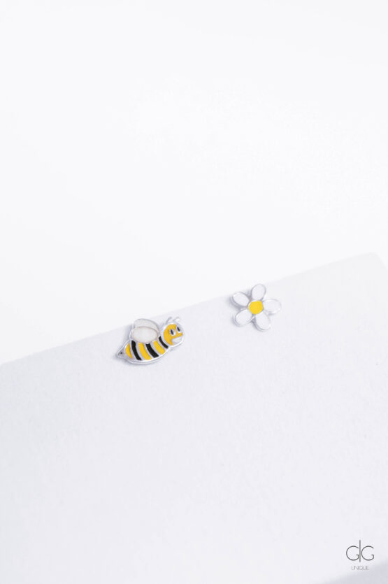 Silver bee and daisy earrings - GG UNIQUE