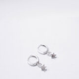 Mini hoop earrings with stars - GG UNIQUE