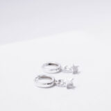 Mini hoop earrings with stars - GG UNIQUE