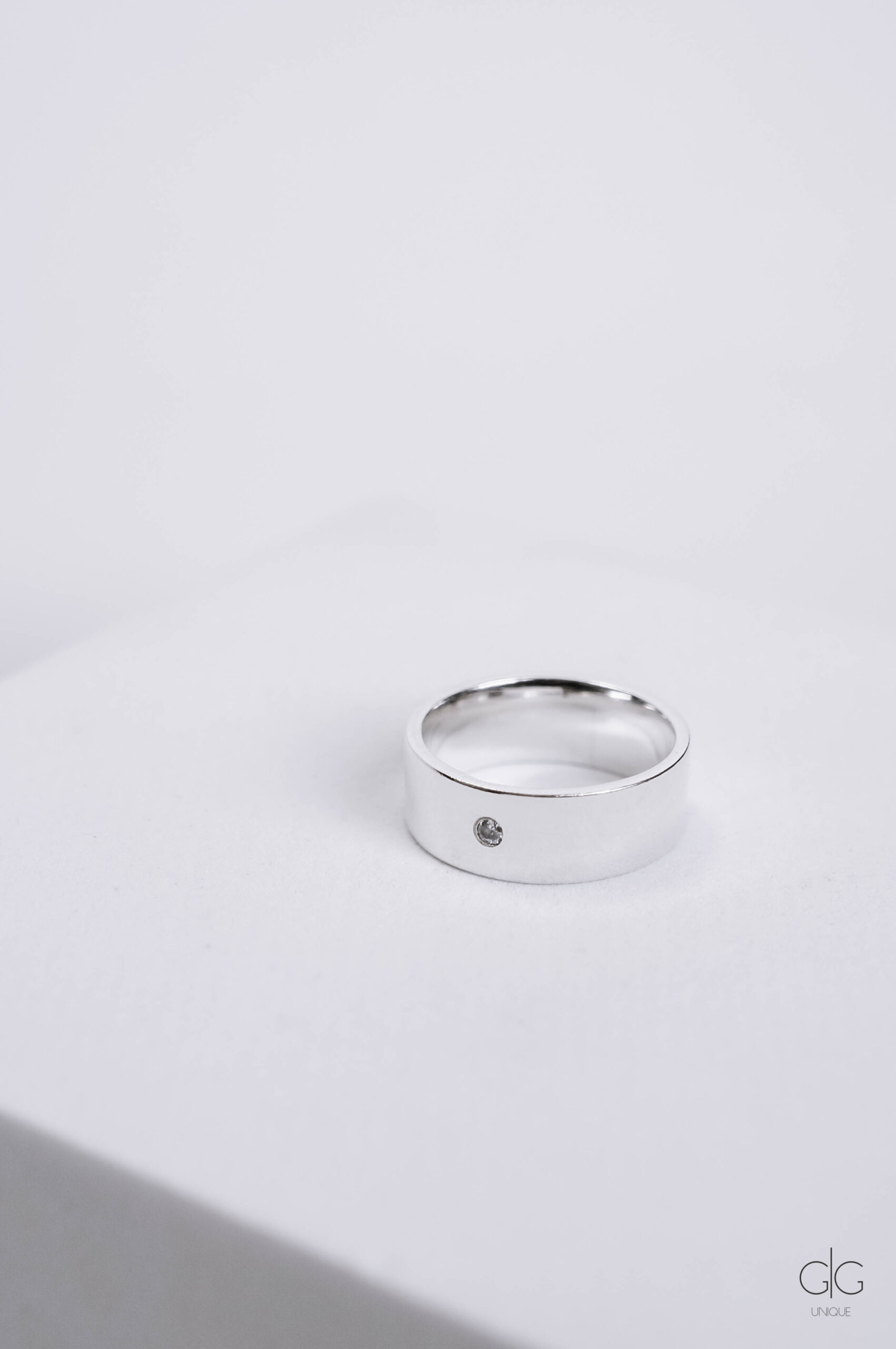 Silver massive ring with zircon - GG UNIQUE