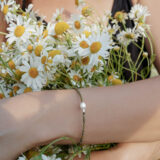 Green zircon bracelet with hematite and freshwater pearl – GG UNIQUE