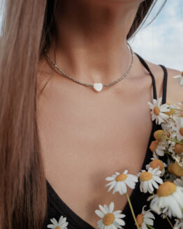 Grey crystal necklace with shell heart – GG UNIQUE