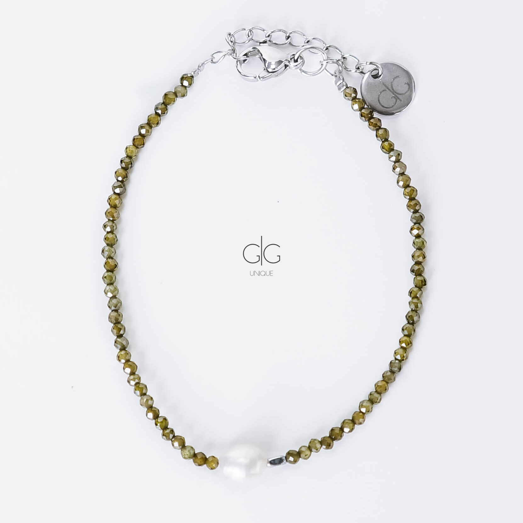 Green zircon bracelet with hematite and freshwater pearl – GG UNIQUE