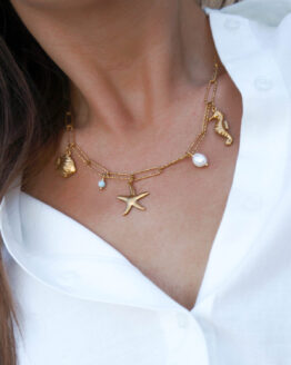 Chain Necklace with Freshwater pearls and Sea Pendant