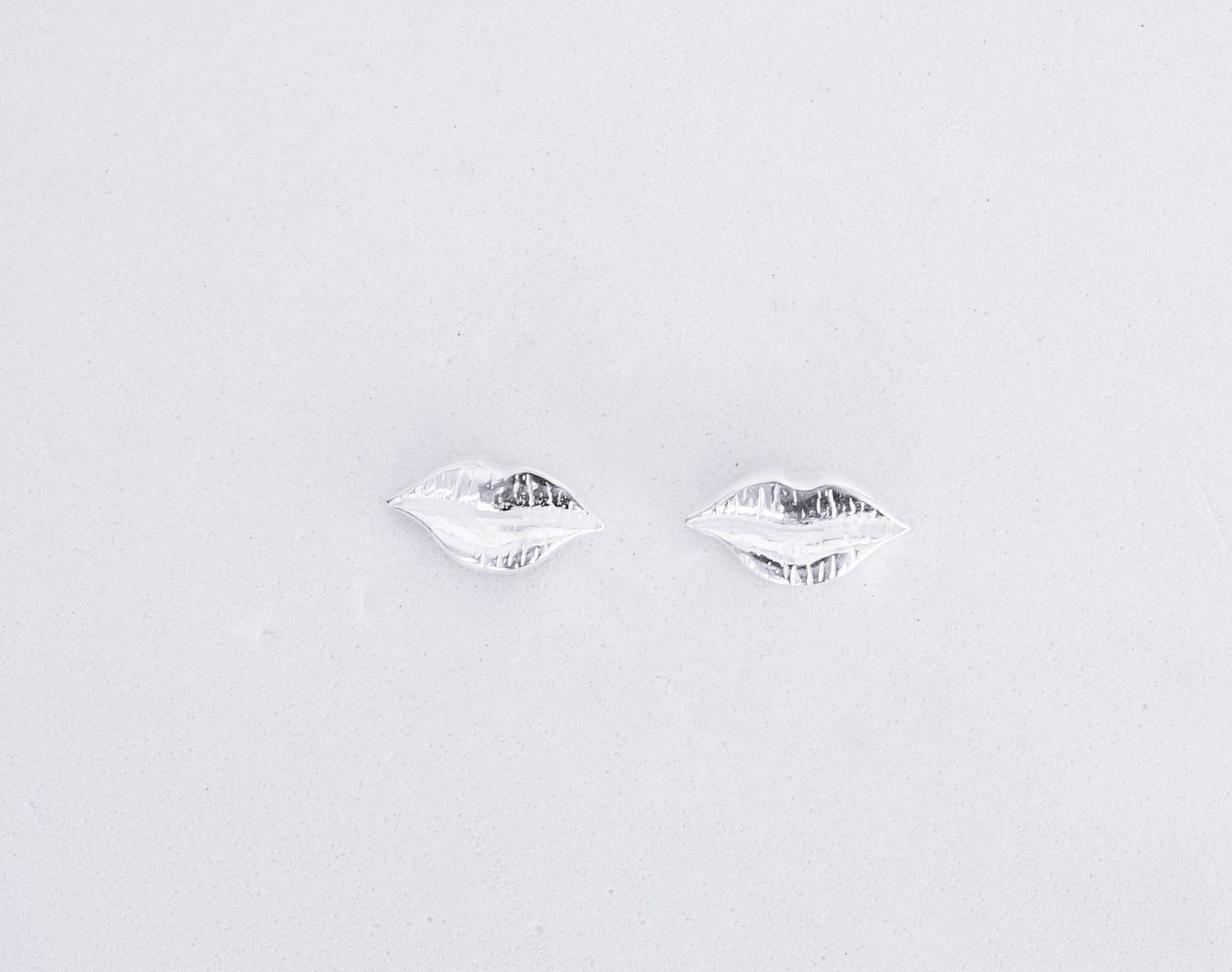 Silver Lips Earrings- GG UNIQUE