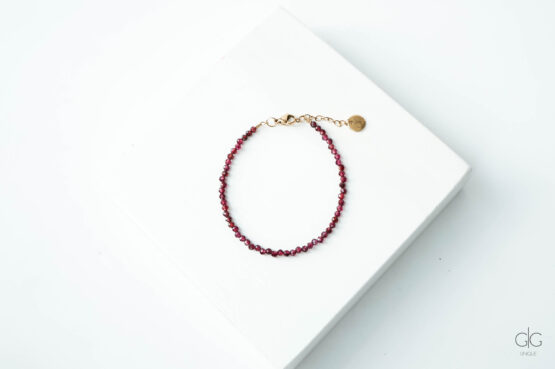 Garnet stone bracelet - GG UNIQUE