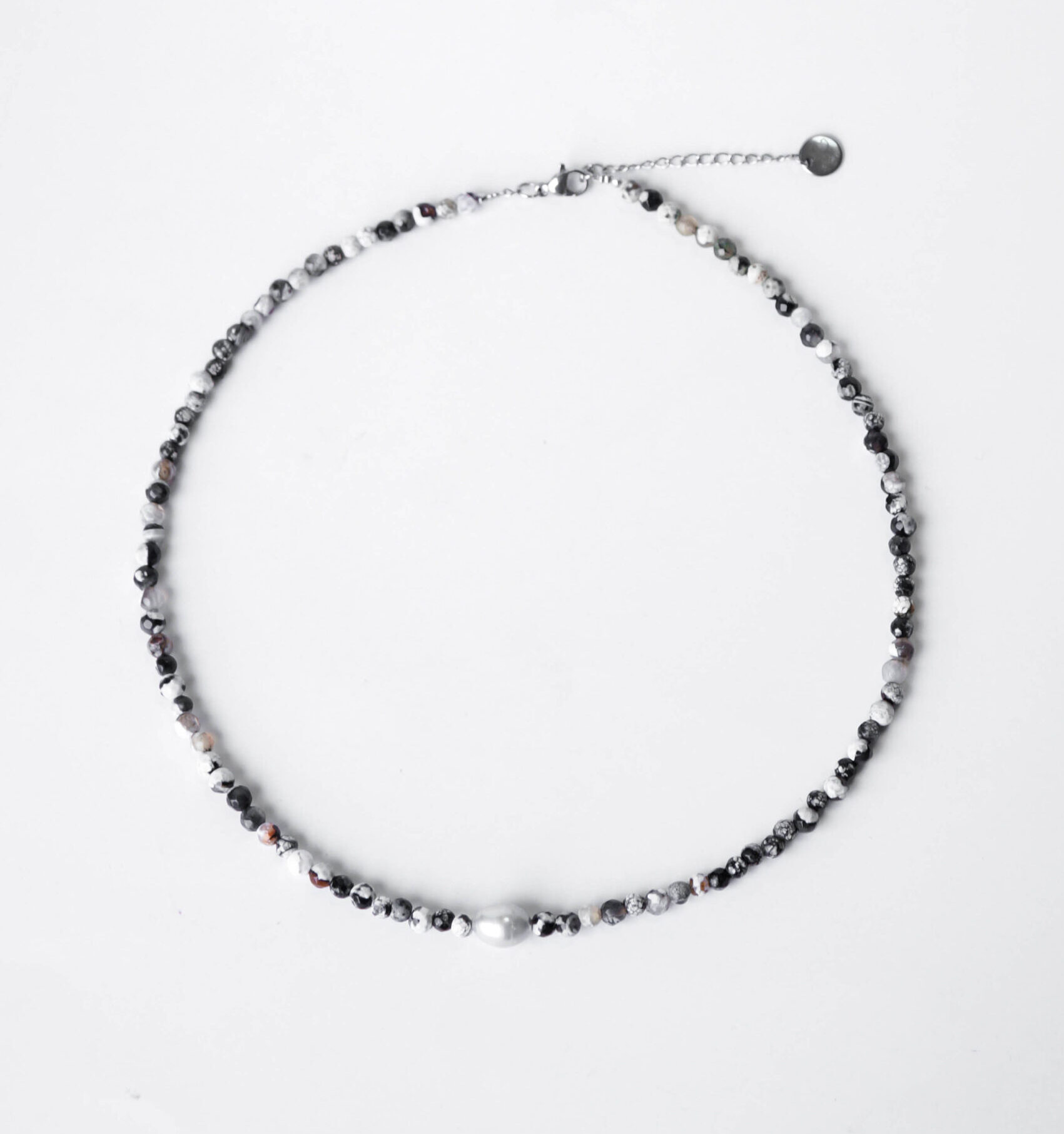 Agate stone necklace with a freshwater pearl - GG UNIQUE