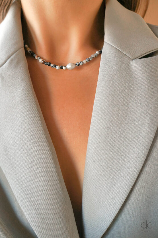 Agate stone necklace with a freshwater pearl - GG UNIQUE