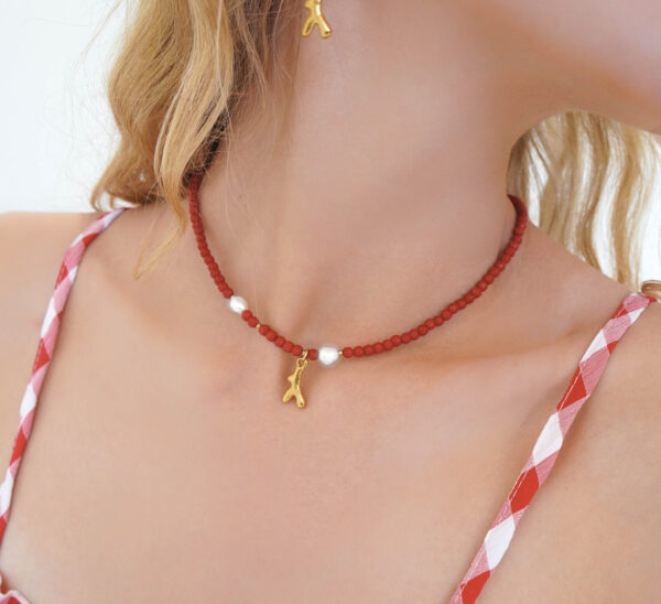 Red Howlite and Coral Necklace with Pendant - GG UNIQUE