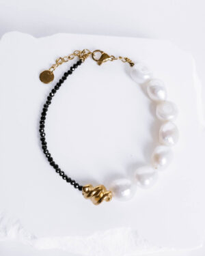 Freshwater Pearls and Spinel Stone Bracelet with Pendant - GG UNIQUE